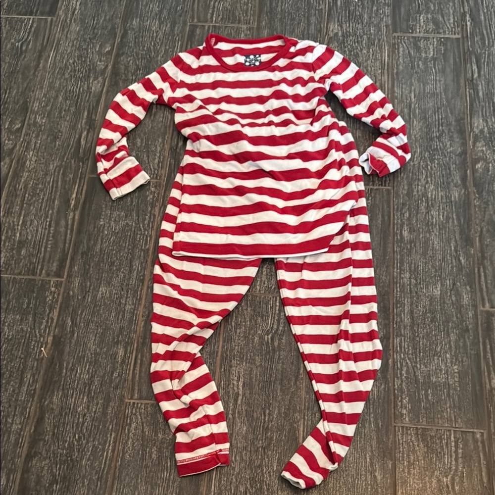 Kickee pants Red and White Striped Pajama Set. Size 4T. Play condition.